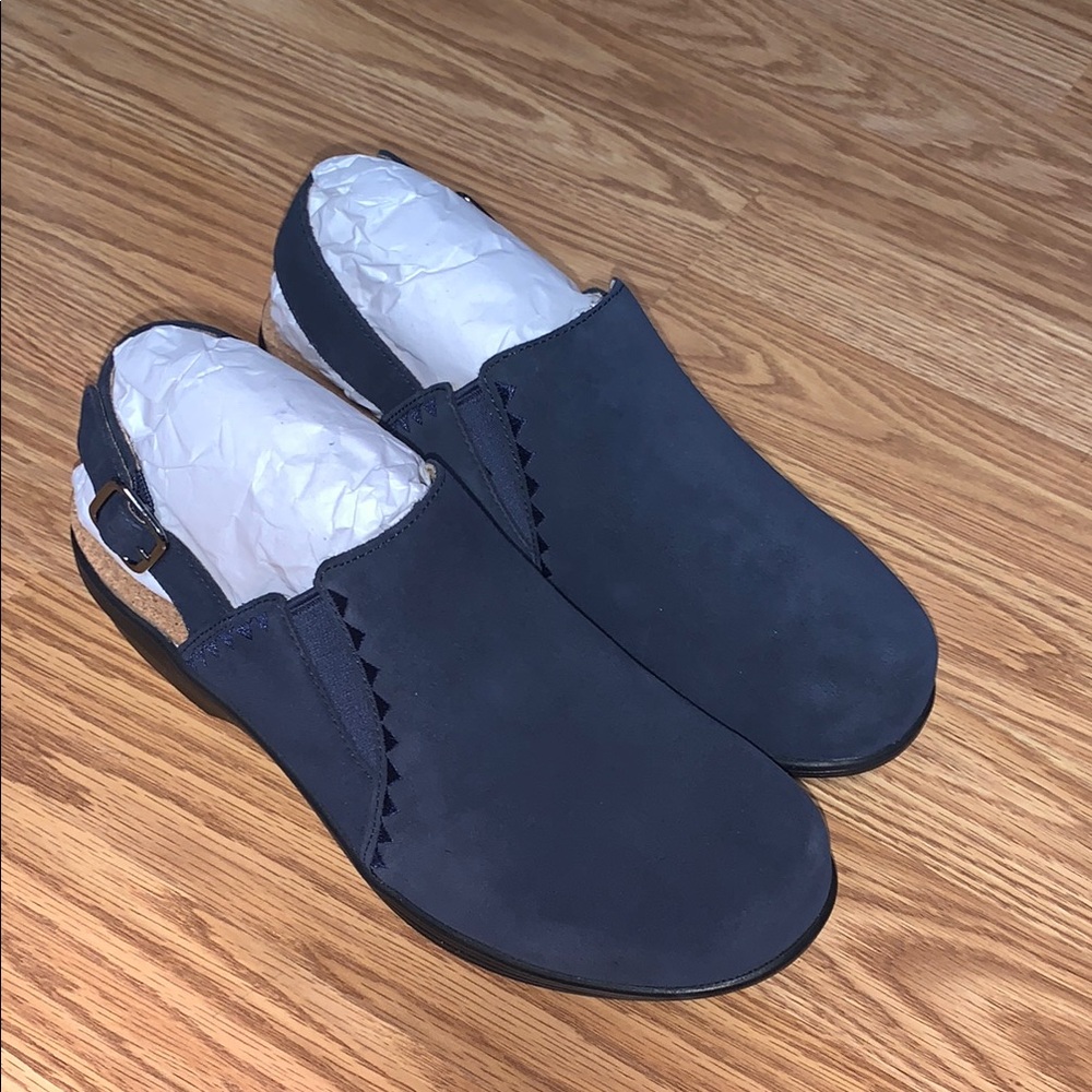 Revitalign shoes clogs NEW leather suede orthotic strap QVC navy blue gardenia